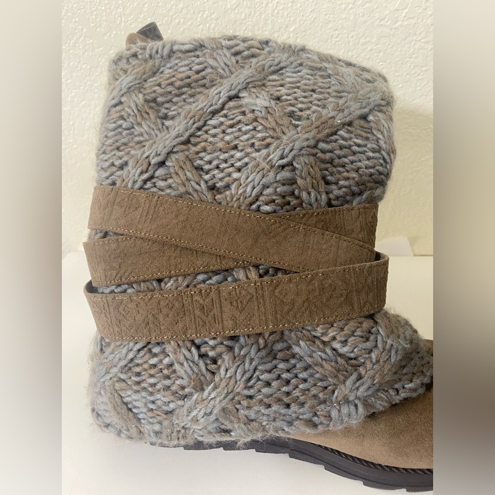 Muk Luks women’s Nikki Brown Boots with a faux suede upper size 6 - Picture 7 of 9